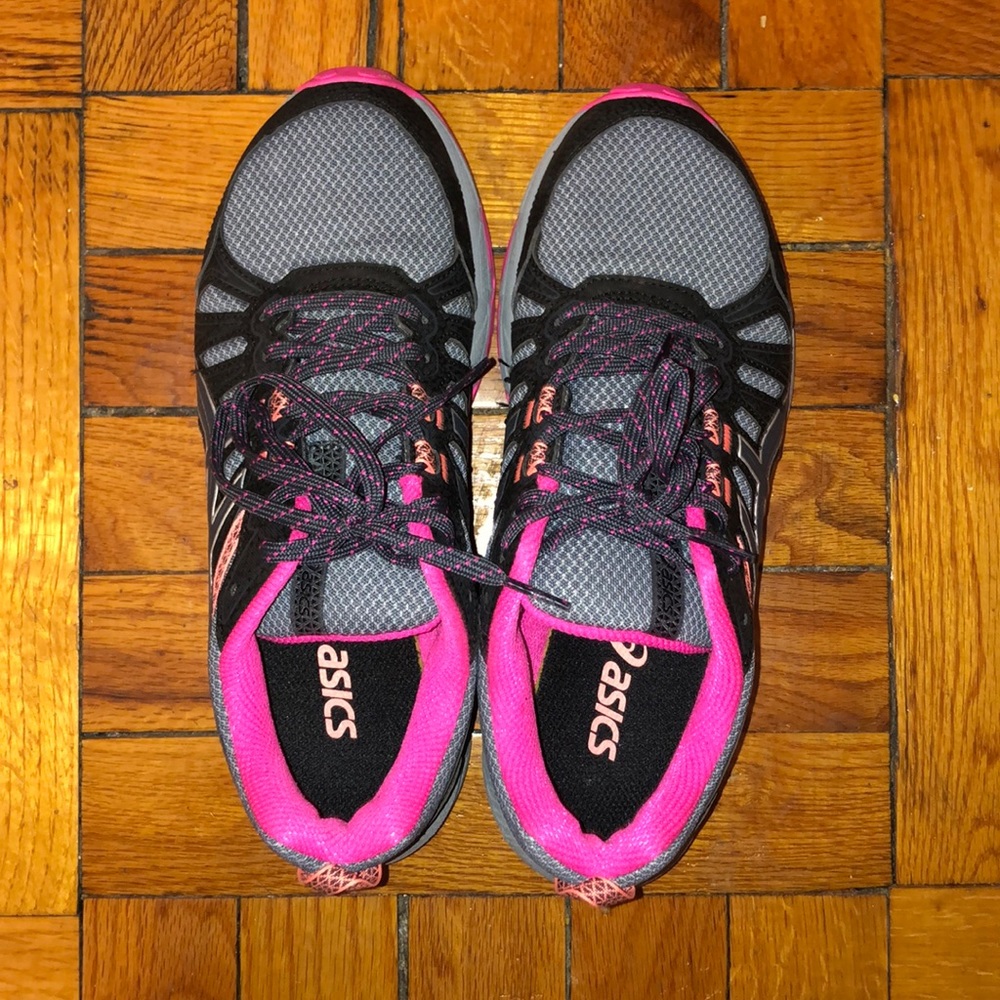 ASICS Gel Venture Women’s Sneakers